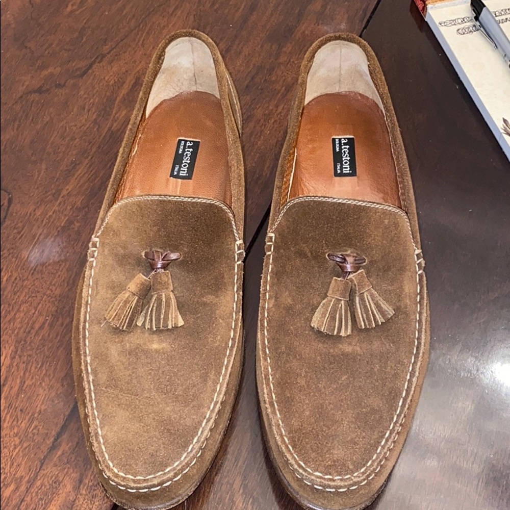 Mens Dress shoes.